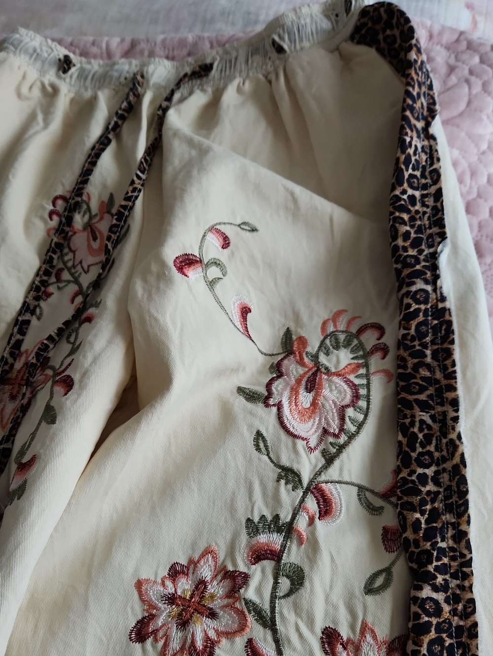 New Wo Tags Embroidered Cream Drawstring Pants with Leopard Trim - Picture 3 of 8